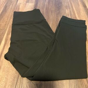 Lululemon Wunder tight size 8 23”